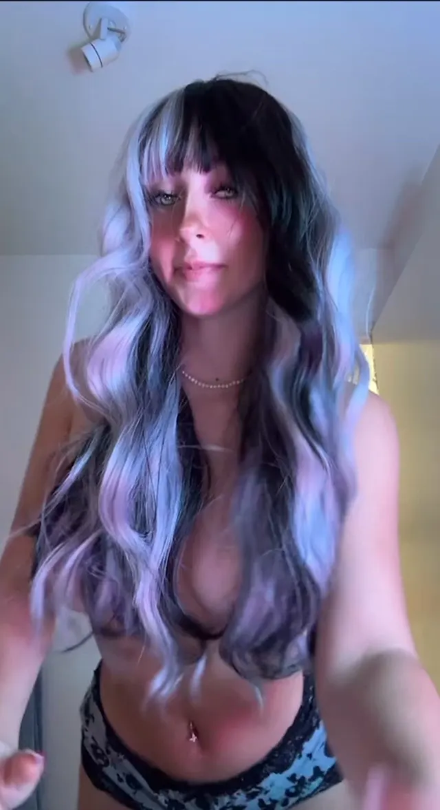 Do slutty punk girls make u get hard, be honest ;)