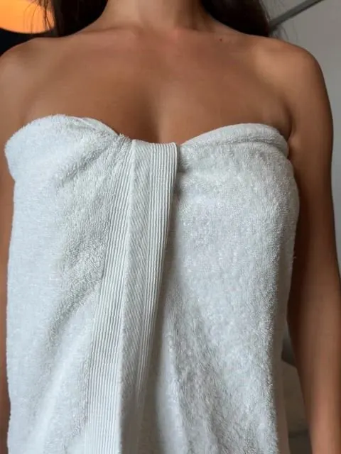 My titty bouncing is powerful