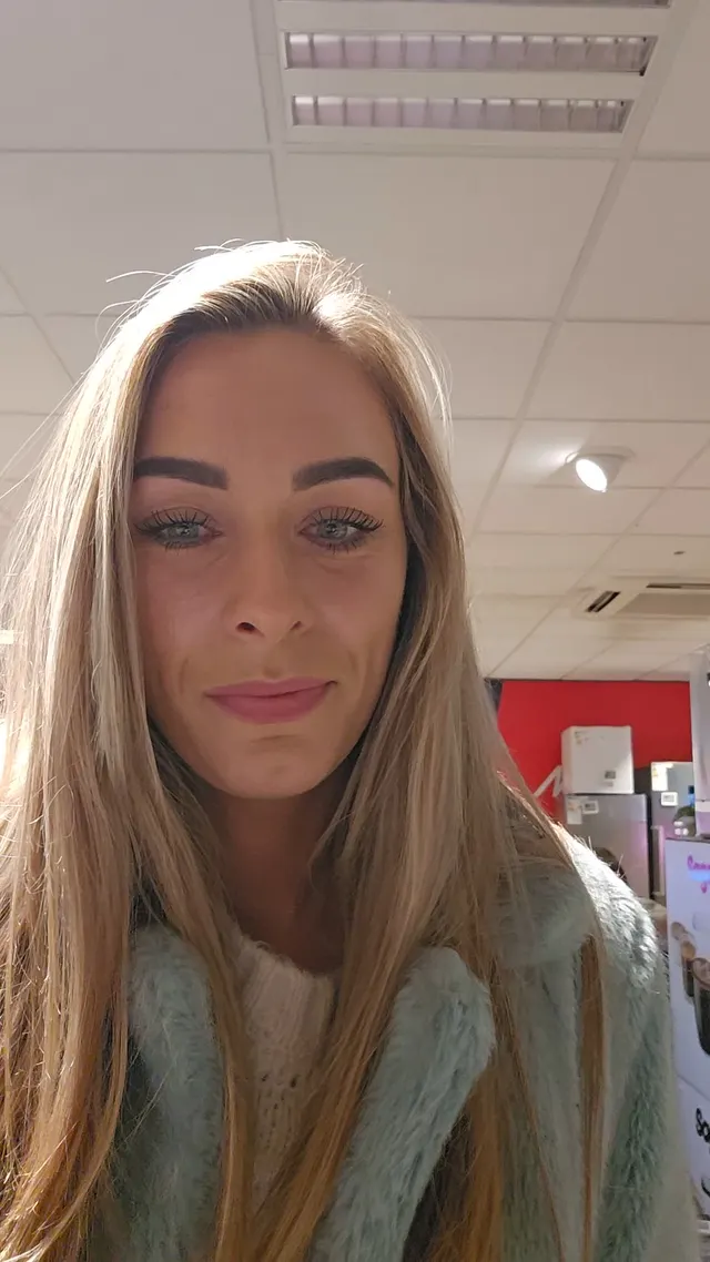 Topless accountant mom of 2 in the office.. (F35)