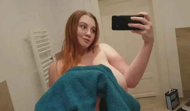 Would you empty your balls on my 18 year old tits? 💦