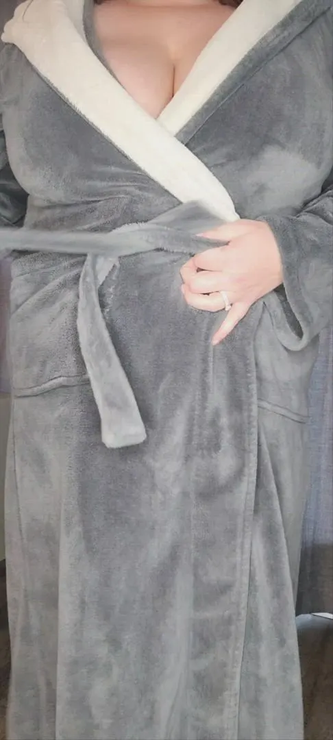 I call this the Mommy reveal