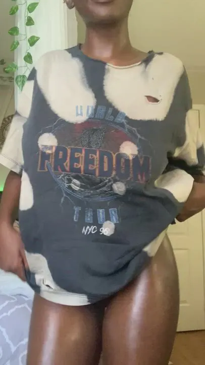 I use to be flat, then I grew DDs ;)