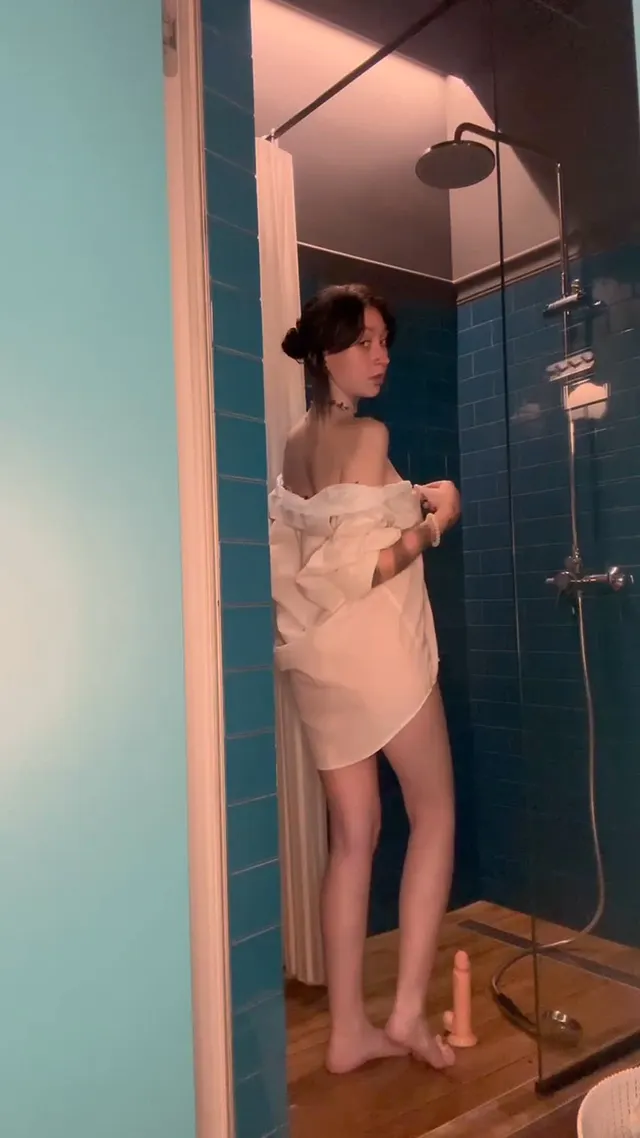 Could you join me for a back rub? I'm bored