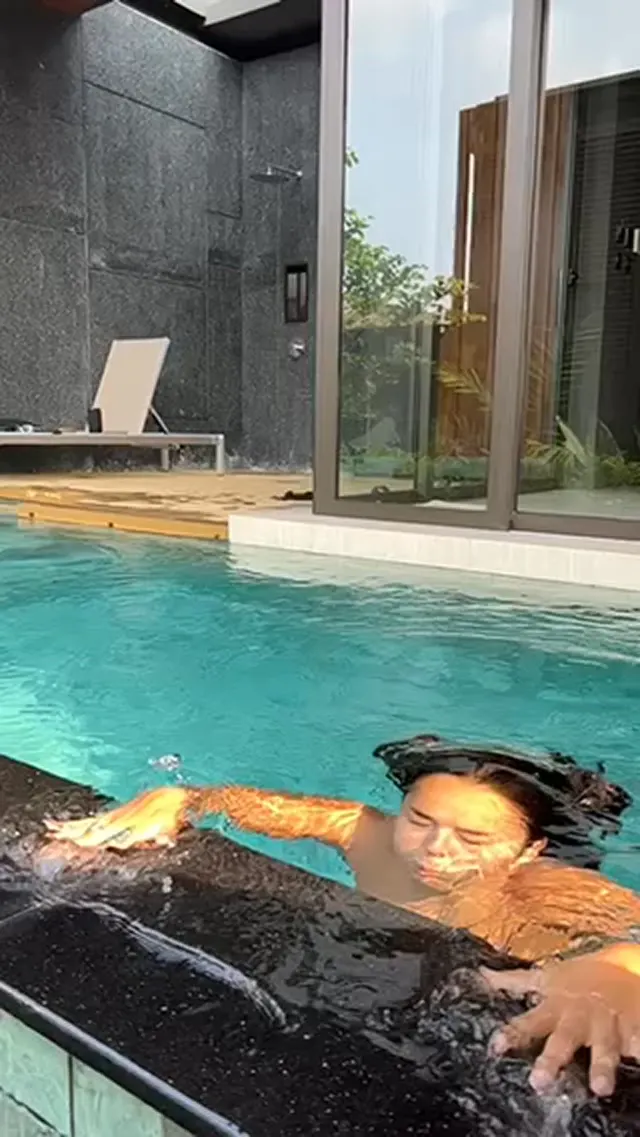 my absolute favourite tits reveal