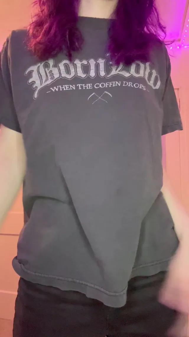 It’s fun to be rough with fun-size girls