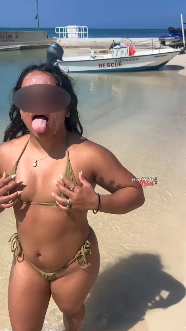 I did my first ever cumwalk on vacation, so many people saw 