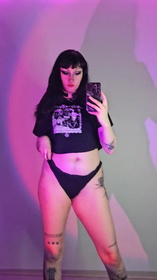 Of course my pussy is hairy