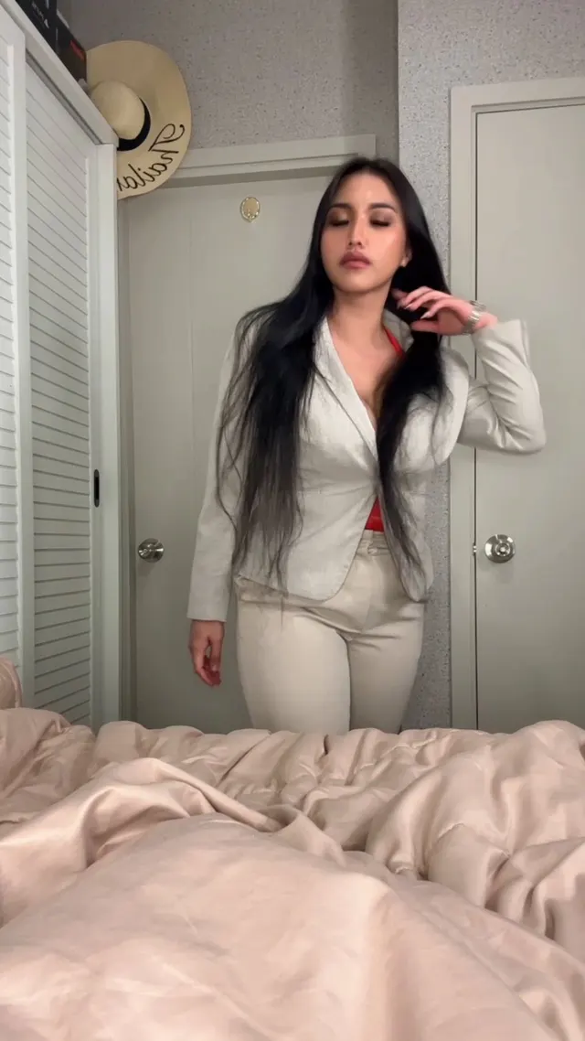 If you would date me this is how I will wake you up every day