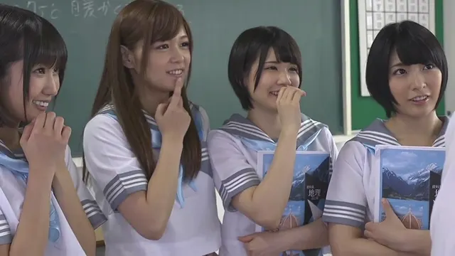 4 Students vs 1 Teacher