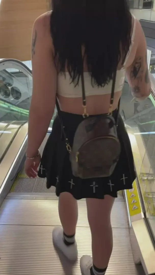 [F] Had some fun at the mall today!