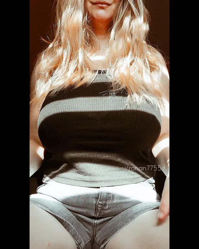 Your daily dose of my huge cannons ;)