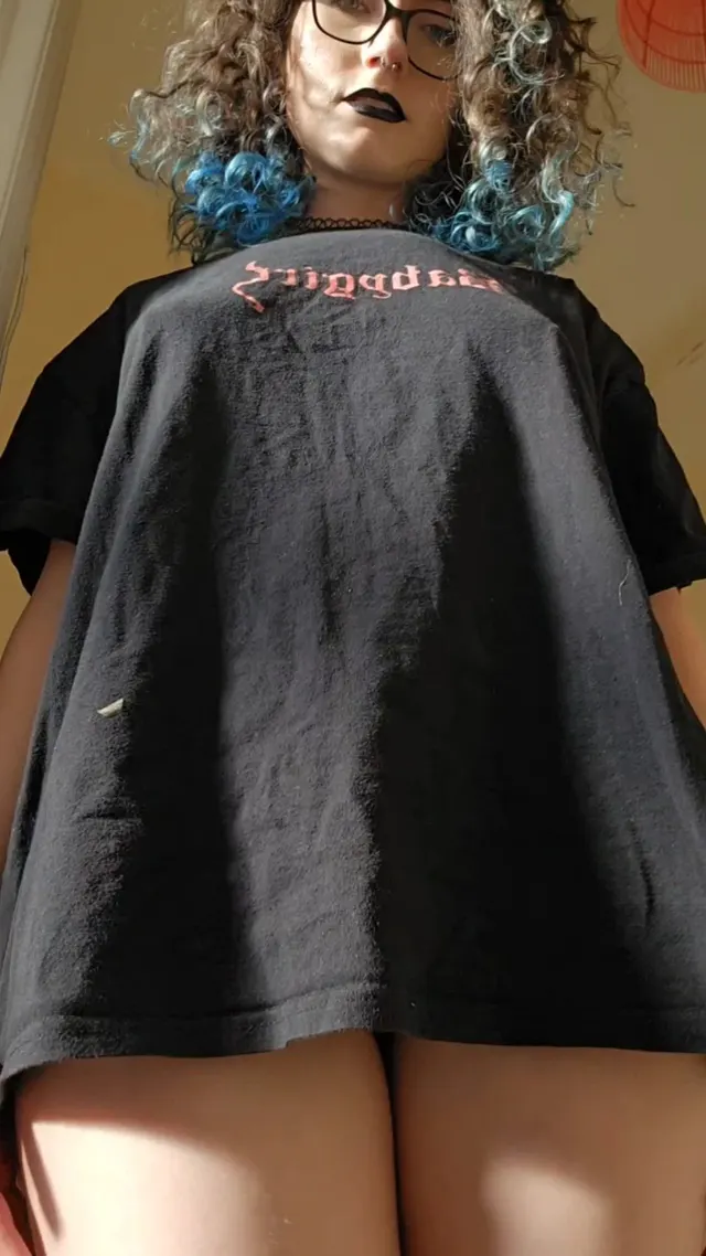 I’m very pale all over 