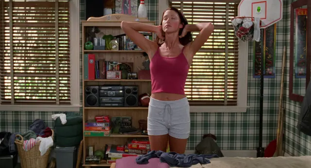Shannon Elizabeth - American Pie (1999