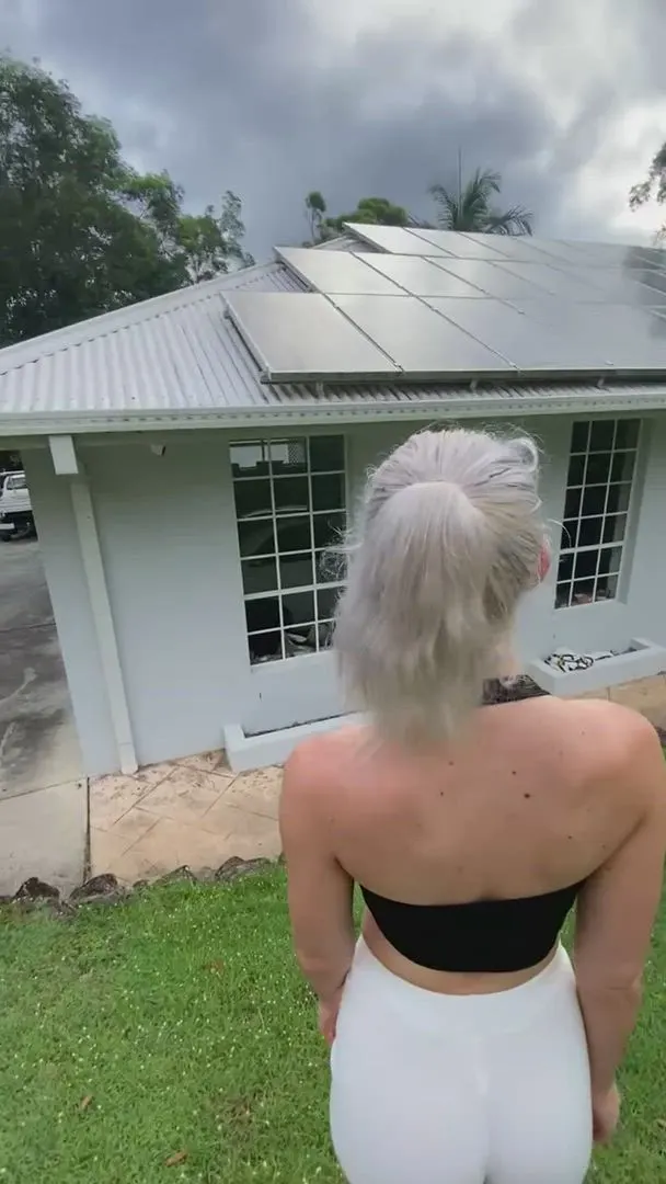 I don’t wear underwear I hope you don’t mind ☺️