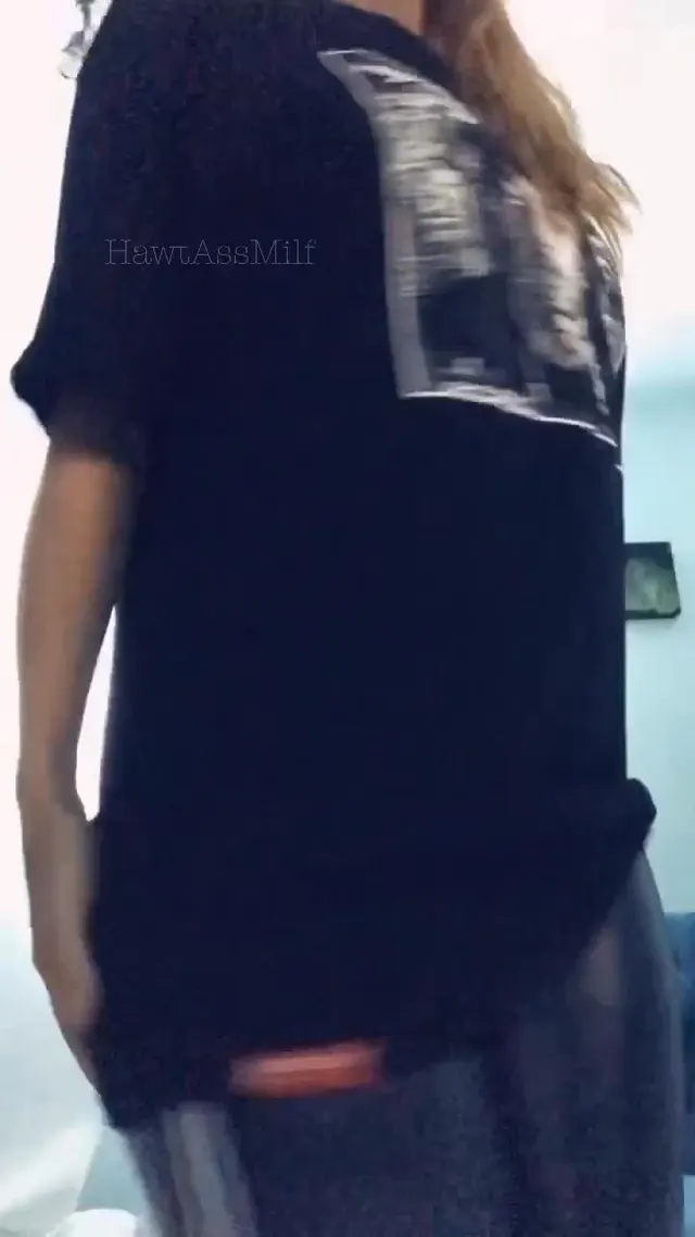 Those dads at soccer practice have no idea what's under my big tee