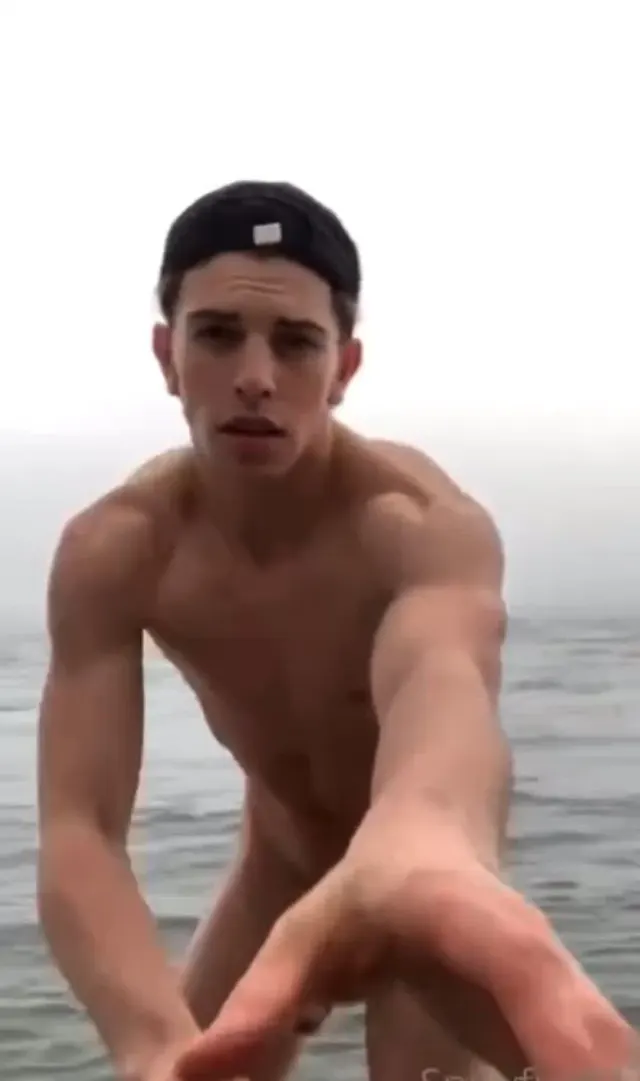 Jerking off at the lake pt.2