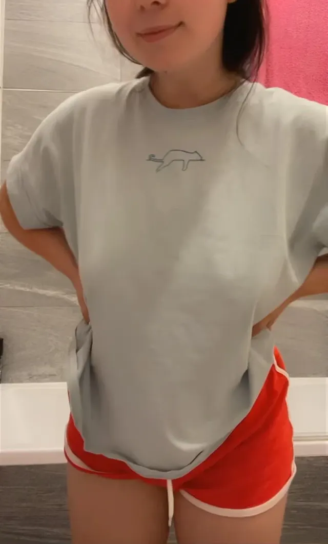 Wake up! Fresh titties arrived!