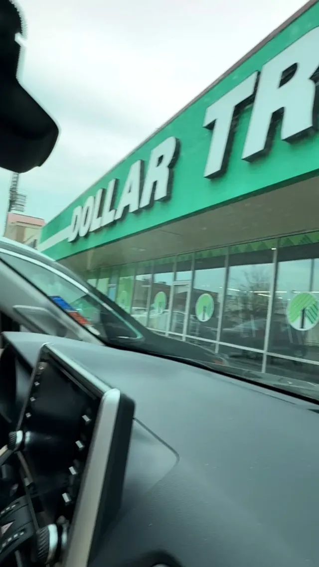 Lilly's plug is my treat