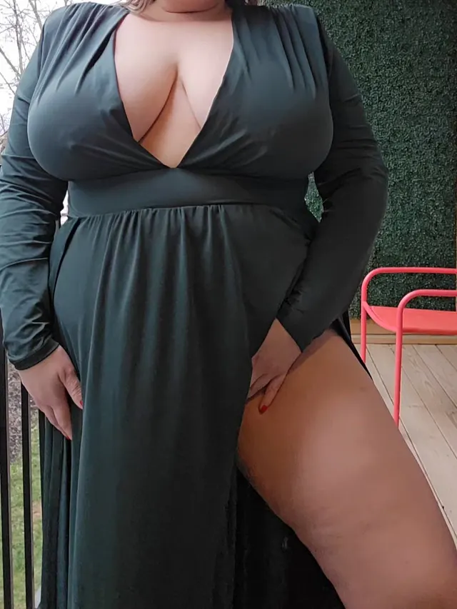 When you have tits like these, it's only right to share them with the world