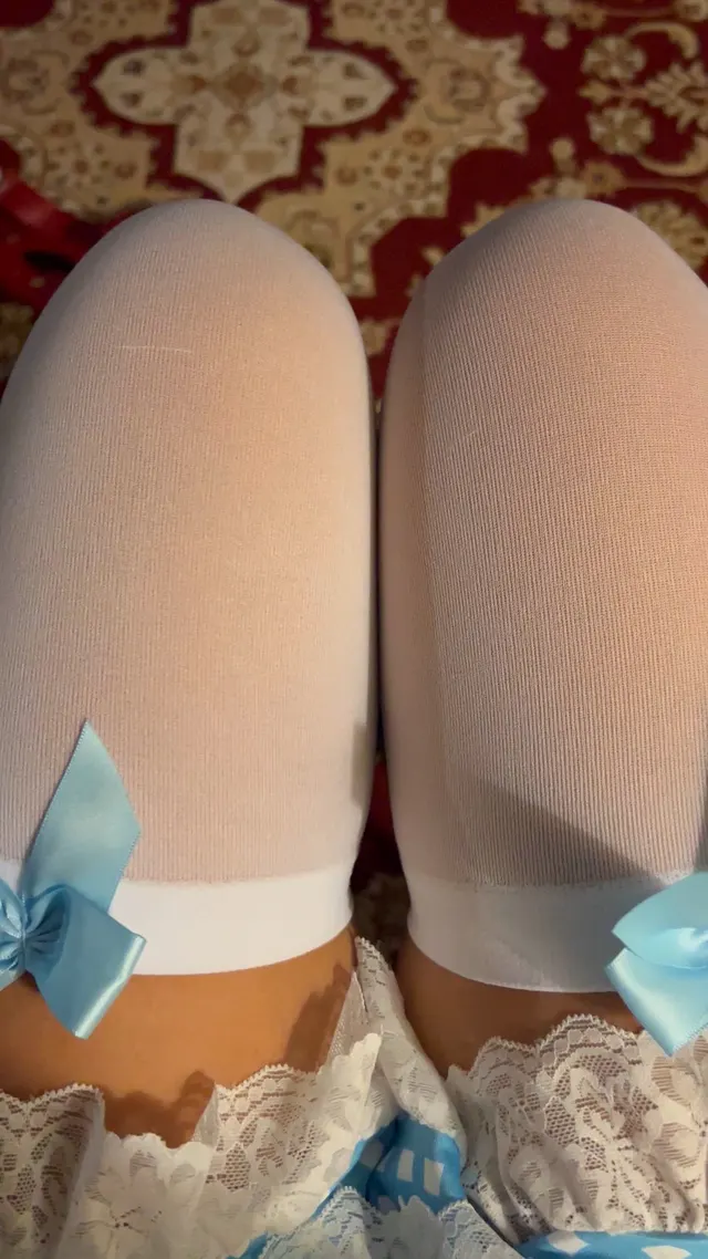 My maid outfit and 19cm heels 😈 (F)