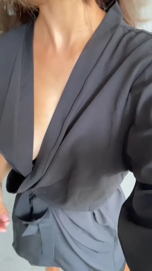 Mom’s robe never fails to surprise