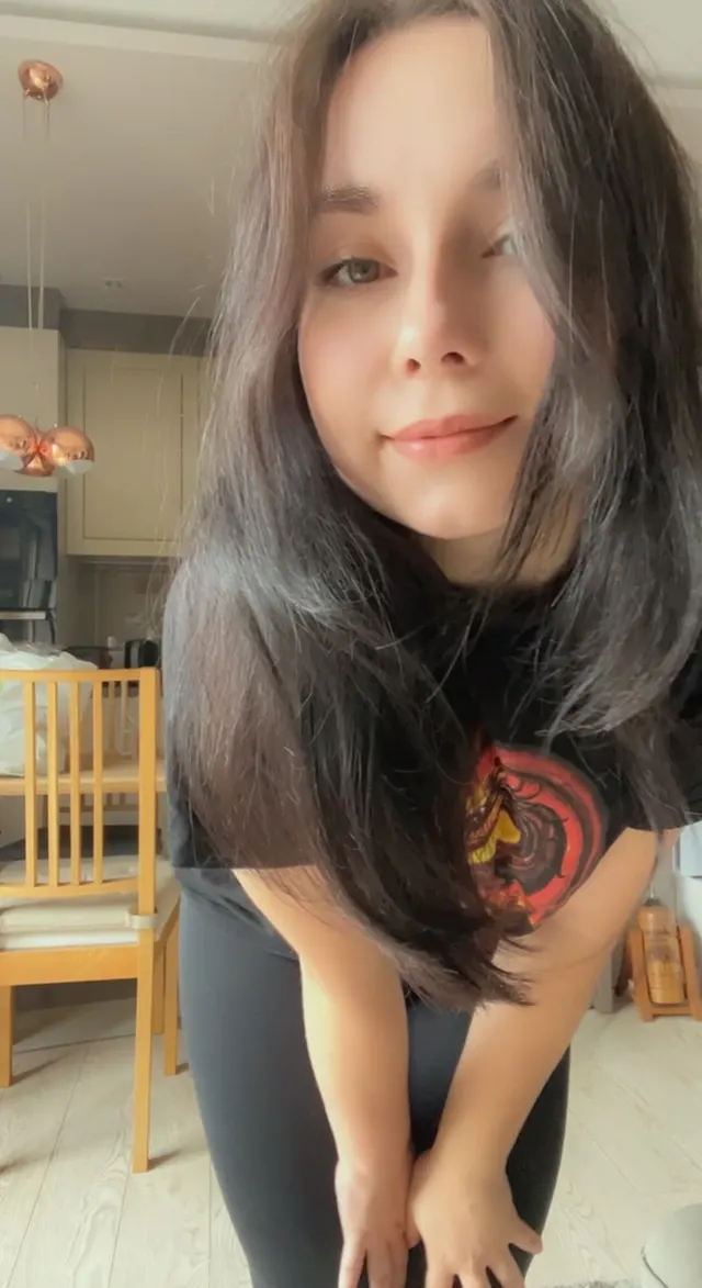 Im hiding some massive tits ;)