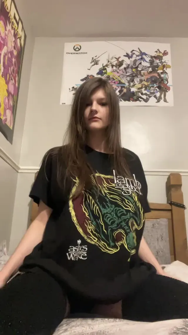 I’m having a hard time keeping my clothes on, oops! Hehe 💕18 UK