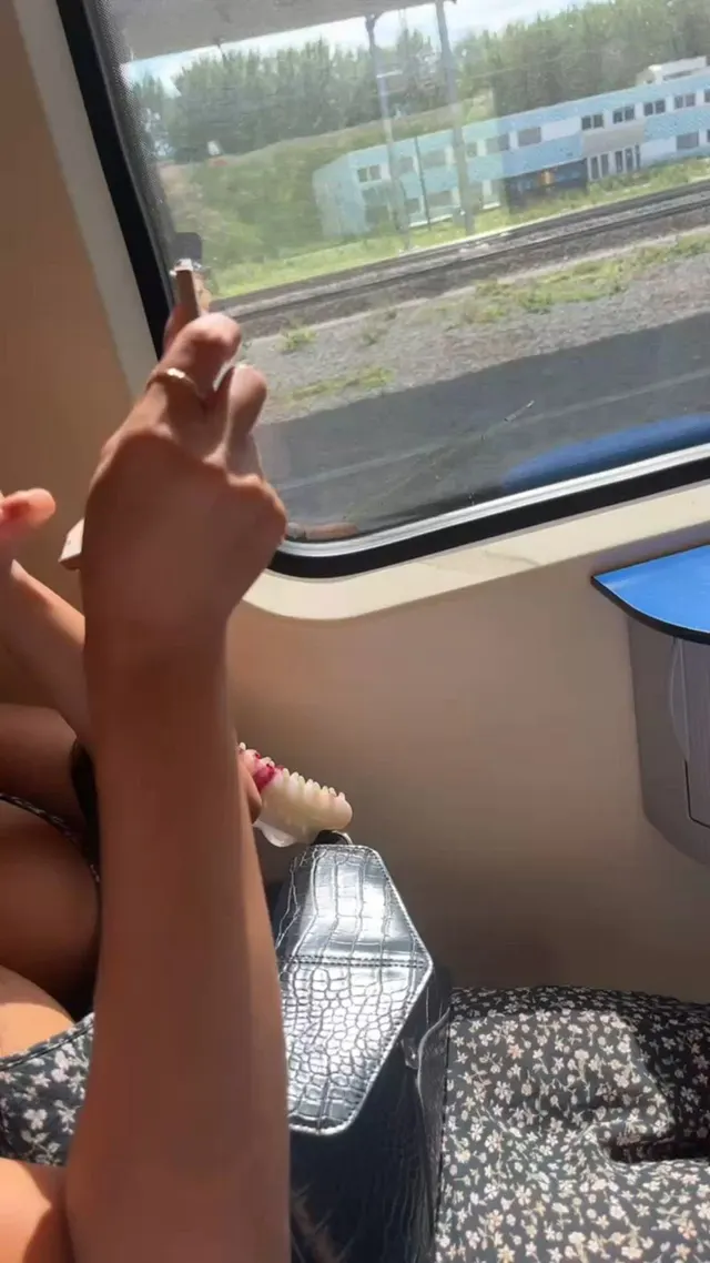 My body is always available to grope and play with, even in public🤤🤤