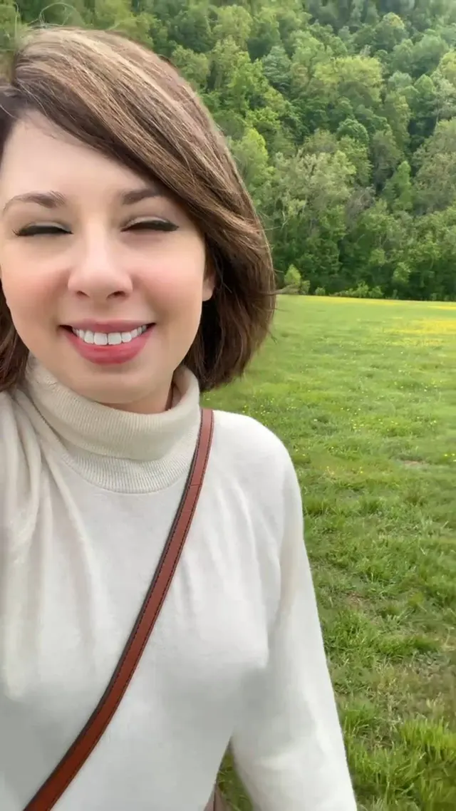 Oops..I forgot my panties again 🤭