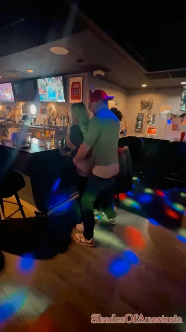 Public flash became a quick discrete fuck in the corner..and ended up not being discrete 🙈