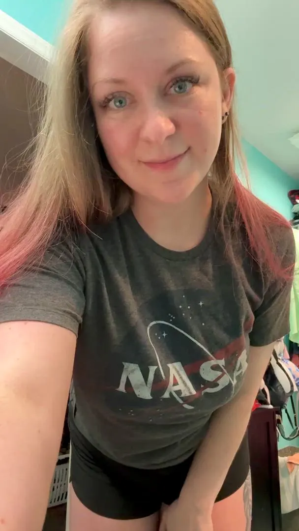 Side effects of seeing my tits may include tightening in the pants ;)