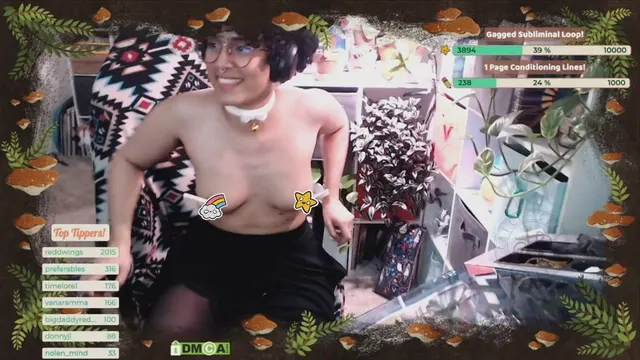 My viewers love to drop me when I'm trying to give myself a spanking! c:<