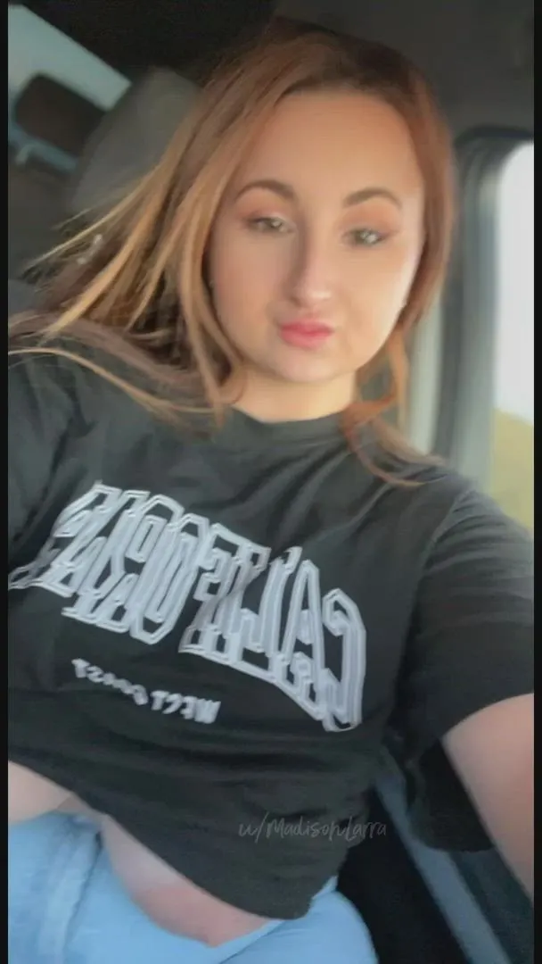 These tits have a thing for married men