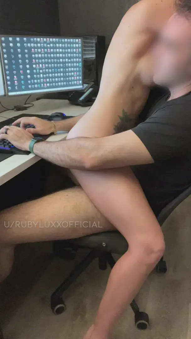 Riding his cock while he replies to work emails