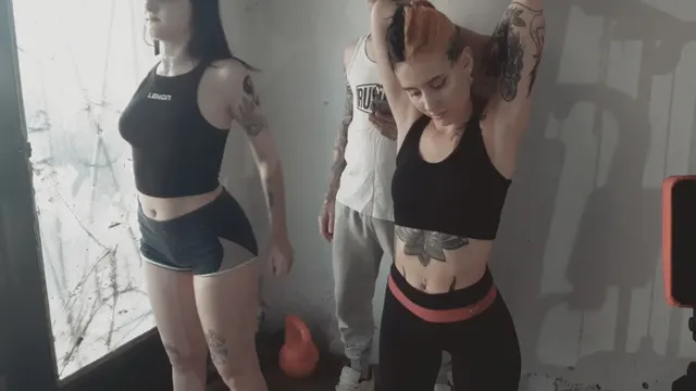 Curious device from Alibaba, fun doesn't wait. Roleplaying Stop Time with my latina roommates.