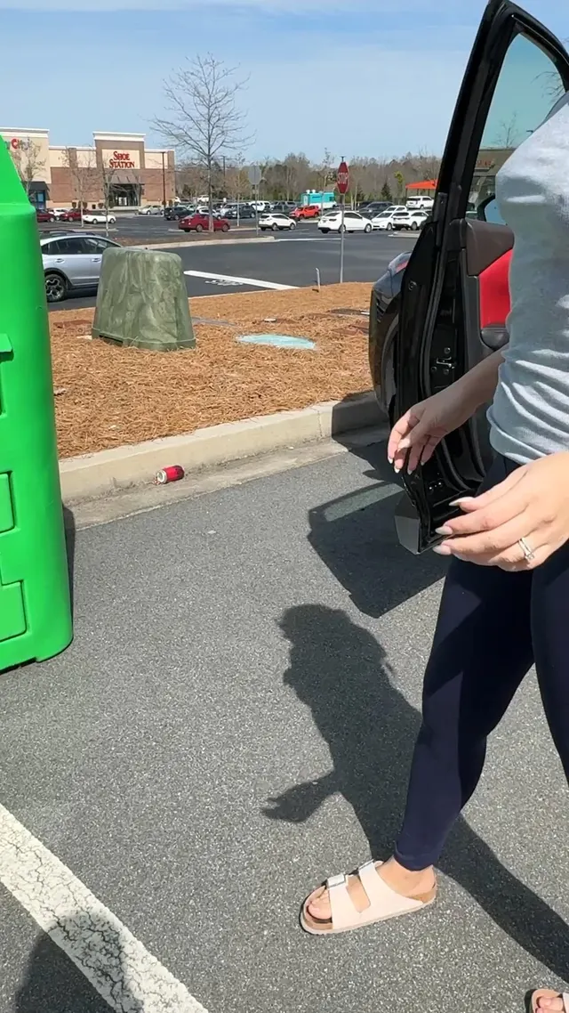 I’d give you the shirt right off my back if you needed it… and I never wear bras… 