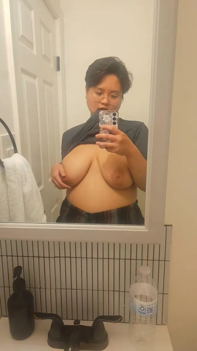 Tell your local big titty dyke they're pretty