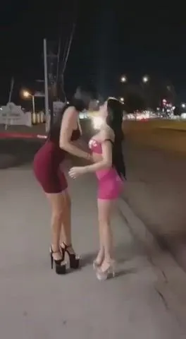 Muff Dive on a Busy Road