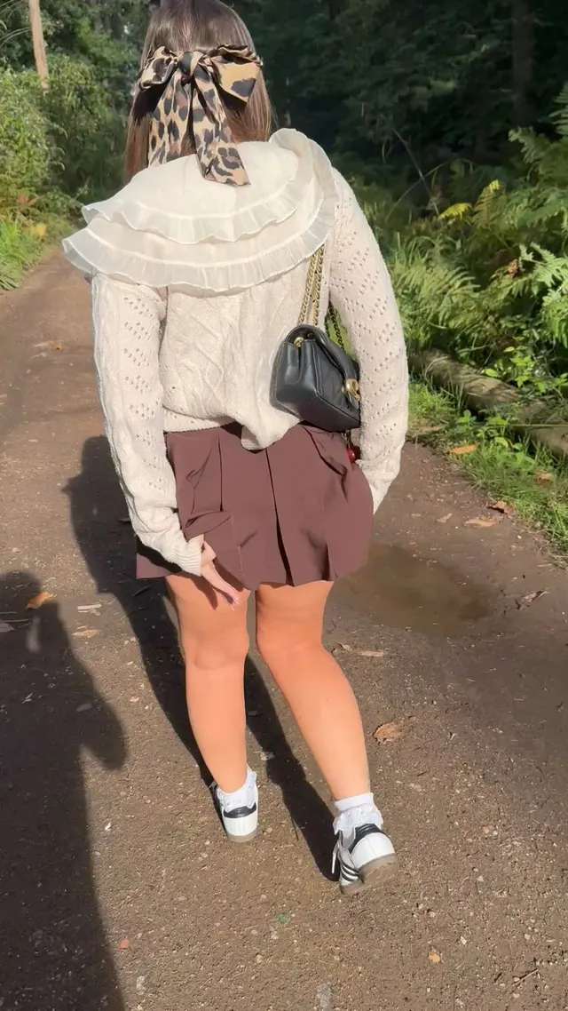 Look closely and you might be able to see the cum dripping out of me