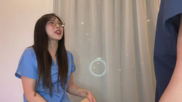 Intern provides doctor a favor