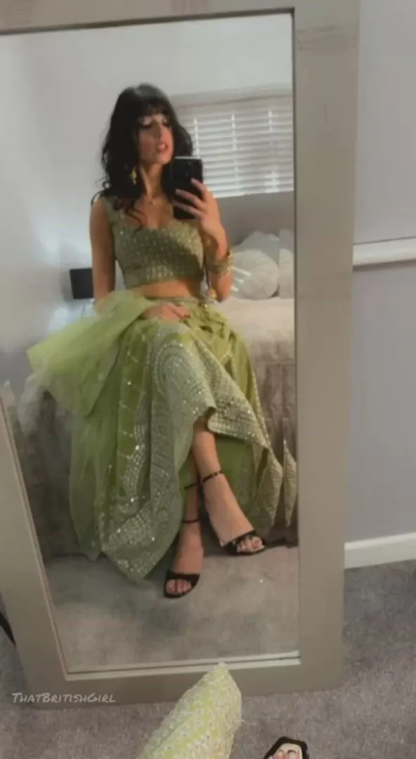 The best kind of date to take to a wedding 🇵🇰 [F]