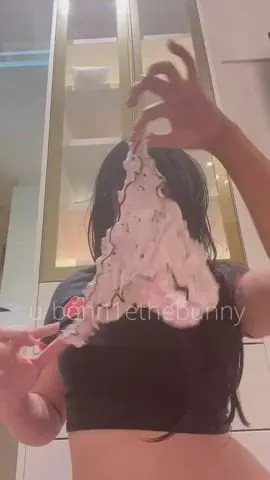 First post here. Here is my booty😊