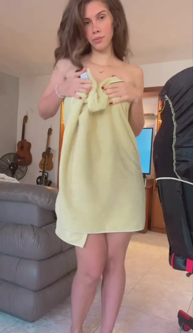 [Seller] Live Sexting / Video Call / Custom / Content. Menu on Snap - Sofiax421