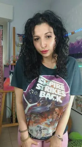 Star Wars marathon but I flash my tits everytime a Stormtrooper misses a shot, you in? [F]