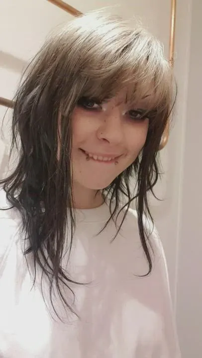 Who wants to be my changing room buddy? 😉 19f