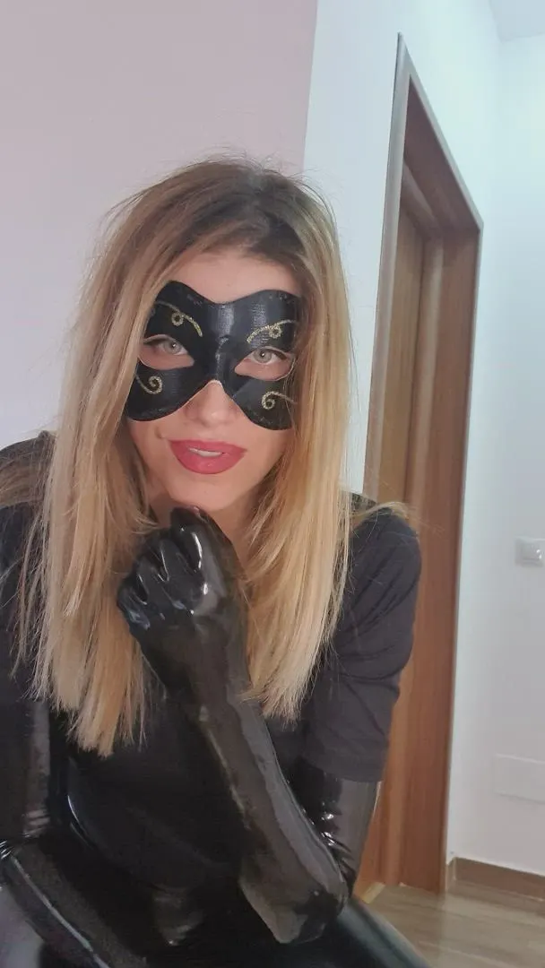 I want to taste me on your fingers.