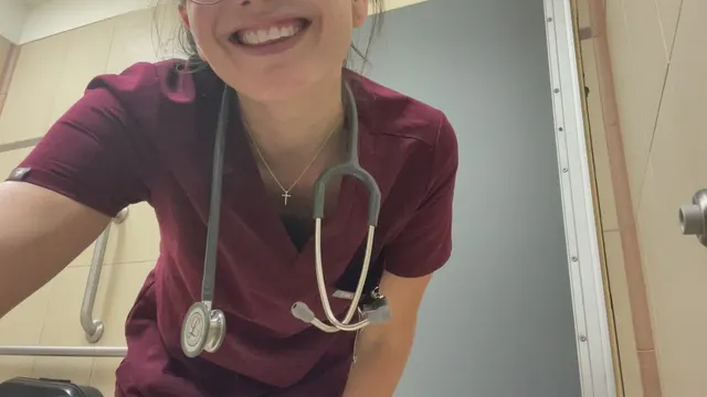 I have a hard time hiding these under my scrubs