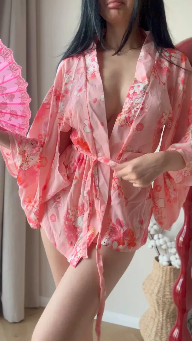 Big japanese titties reveal