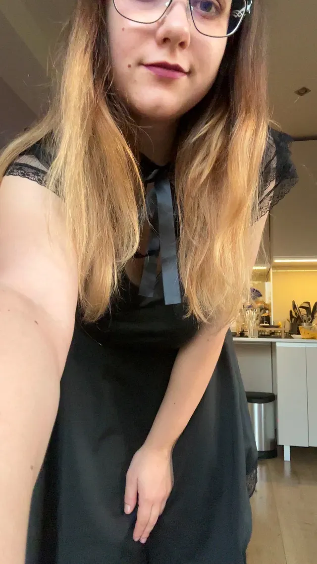 It's Halloween and i am your Witch, ever tittyfucked a Witch? (;