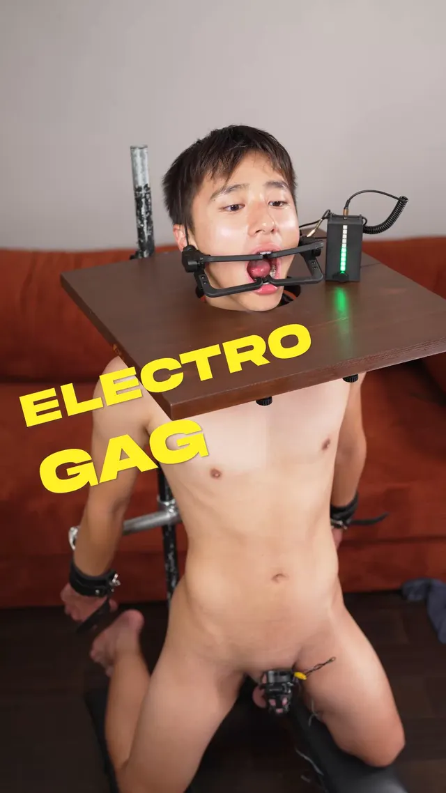 Electro gag + shock collar that shocks the sub if they close their mouth